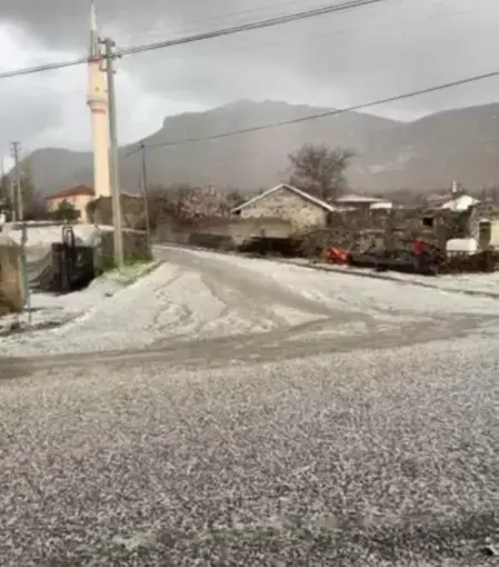 Karapınar’da dolu yağışı