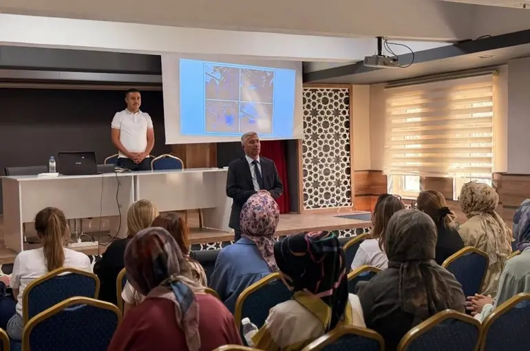 Karapınar’da okul öncesi öğretmenlerine Türkiye Yüzyılı Maarif Modeli semineri