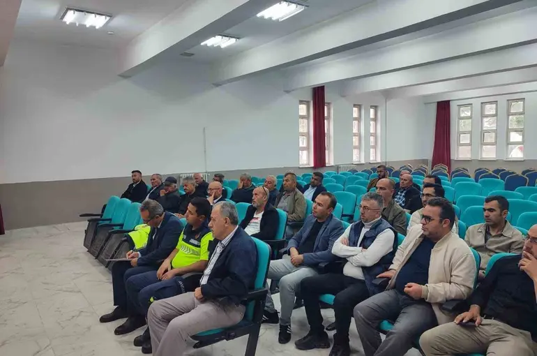 Karapınar’da taşımalı eğitim öncesi servis şoförlerine uyarı