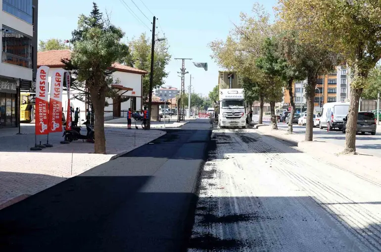 Karatay’da ulaşım için bir etap daha yenileniyor
