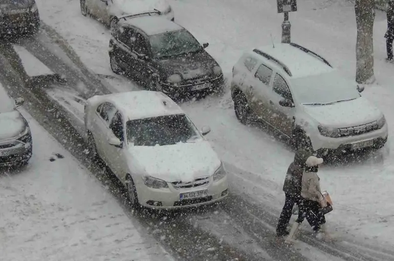 Kars’ta son 15 yılın en yoğun kışı yaşanıyor

