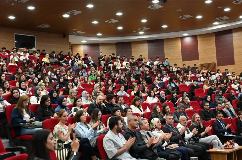 Kastamonu Üniversitesi’nde oryantasyon programı devam ediyor
