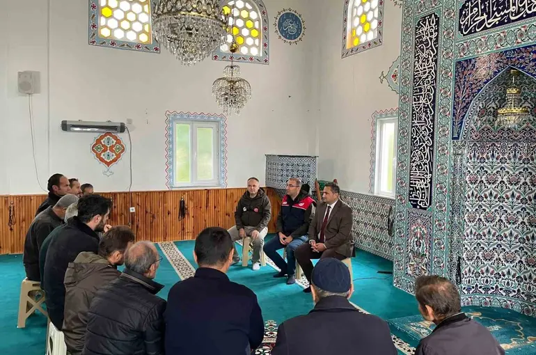 Kaynaşlı’da üreticilere tarımsal destekler ve kahverengi kokarca uyarısı
