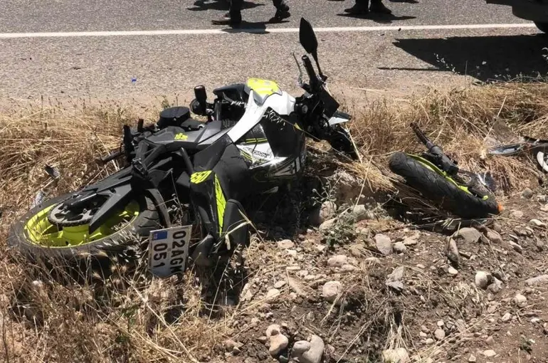 Kazada ağır yaralanan sürücü hayatını kaybetti

