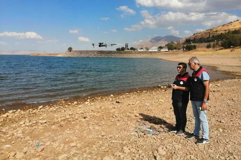 Keban Baraj Gölü’nde dron ile denetim
