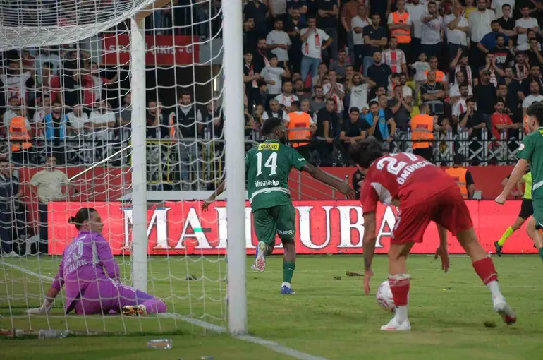 Kelechi Iheanacho: "Çok sert bir maç oldu"
