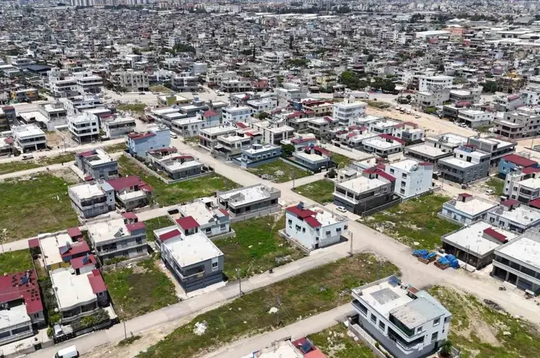 Kentsel dönüşüm için yeni model: "Bankalar müteahhit olacak"
