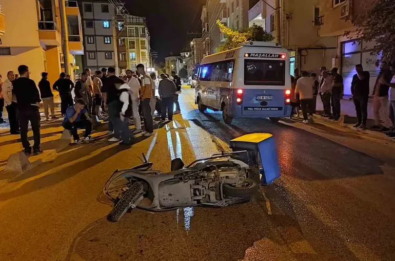 Keşan’da motosiklet yayaya çarptı: 2 yaralı
