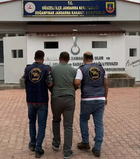 Kesinleşmiş 27 yıl cezayla aranan şahıs yakalandı
