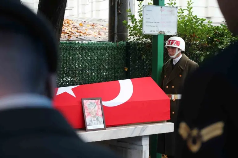 Kıbrıs Gazisi son yolculuğuna uğurlandı
