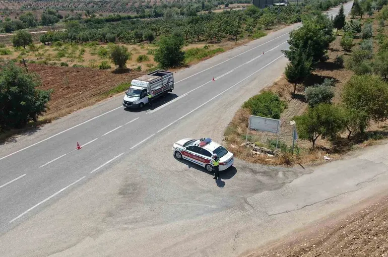 Kilis’te trafik güvenliği için dron ile denetimi gerçekleşti
