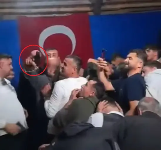 Kına gecesinde silahlı kutlama: Havaya ateş açtılar

