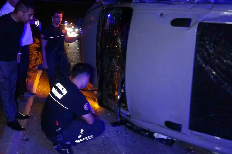 Kırmızı ışık ihlali kazaya neden oldu: 2’si turist 3 yaralı
