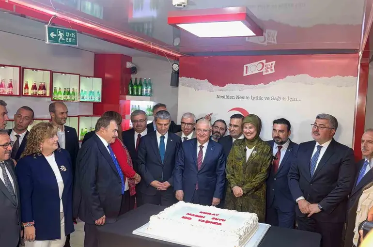 Kızılay’ın yüz yıllık iyilik hikayesi Afyonkarahisar’da kutlandı
