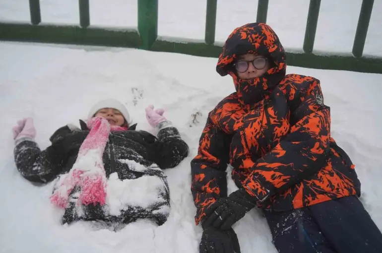 Kocaeli’ye lapa lapa kar yağıyor
