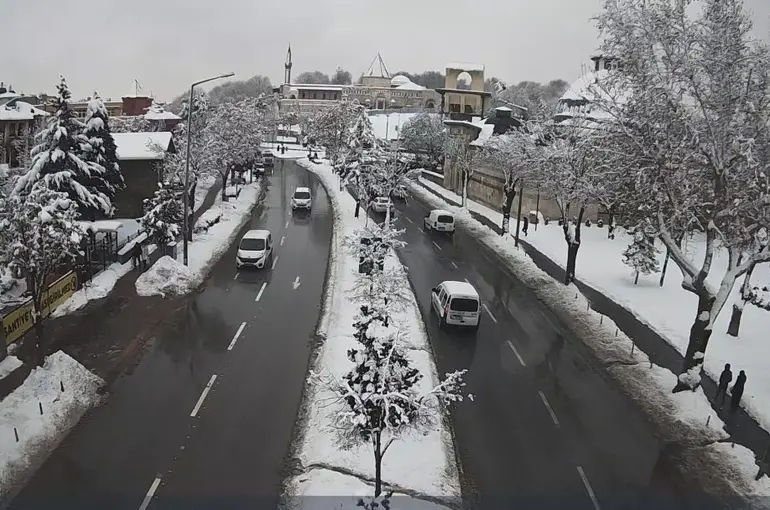 Konya'daki 4 ilçeye eğitimde kar engeli