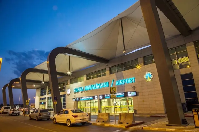Konya Havalimanı ağustos ayında 115 bin 268 yolcuya hizmet verdi