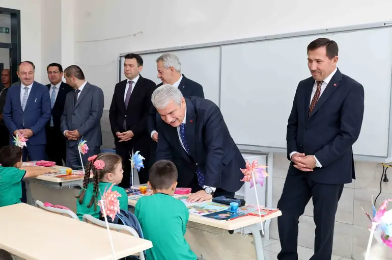Konya siyaseti öğrencilerle bir araya geldi