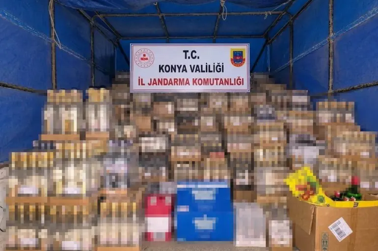 Konya’da kaçak alkol ve sigara operasyonu