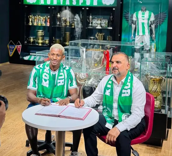 Konyaspor'dan geleceğe yatırım: Afrika'dan iki genç yetenek