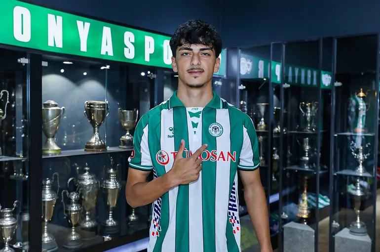 Konyaspor’dan genç futbolcuya tecrübe fırsatı: 1 yıllığına kiralandı