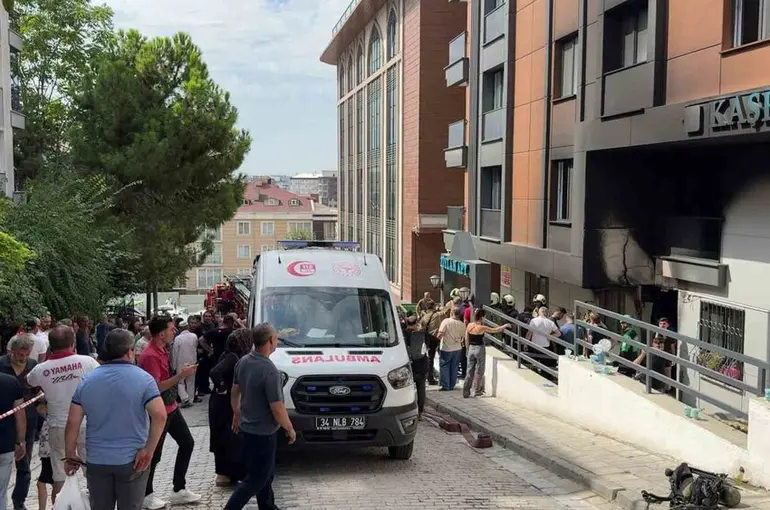 Küçükçekmece’de elektrik dağıtım şirketinin ihmali: 1 ölü
