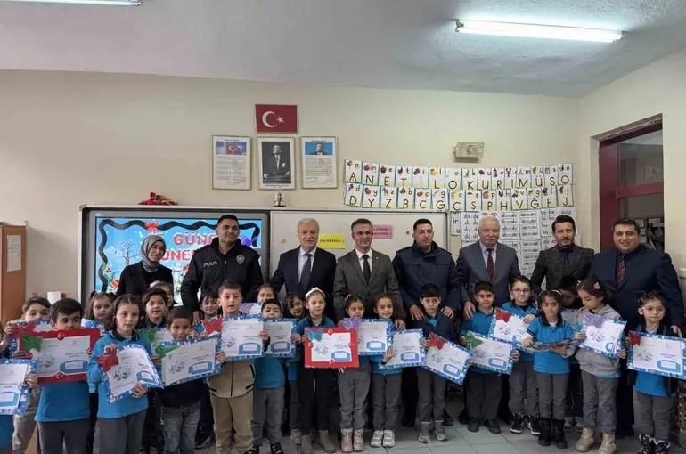 Kulu’da 7 bin 600 öğrenci karne aldı
