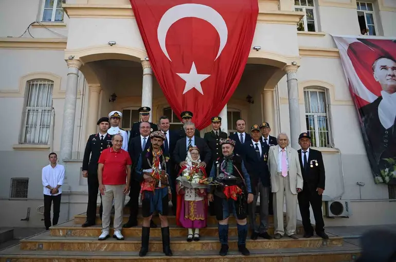 Kuşadası’nın kurtuluşunun 104’üncü yıl dönümü törenle kutlandı
