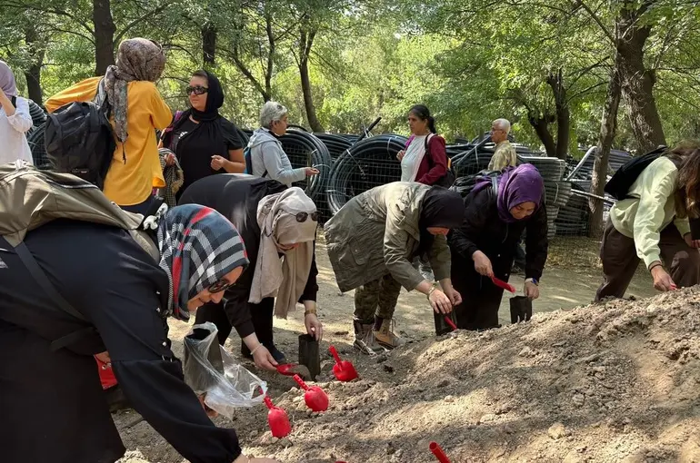 Kütahya Belediyesi’nden doğa yürüyüşü ve eğitim etkinliği

