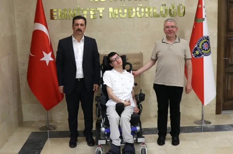 Kütahya İl Emniyet Müdürü Elbir: "Özel bireylerimiz en kıymetli değerlerimizdir"
