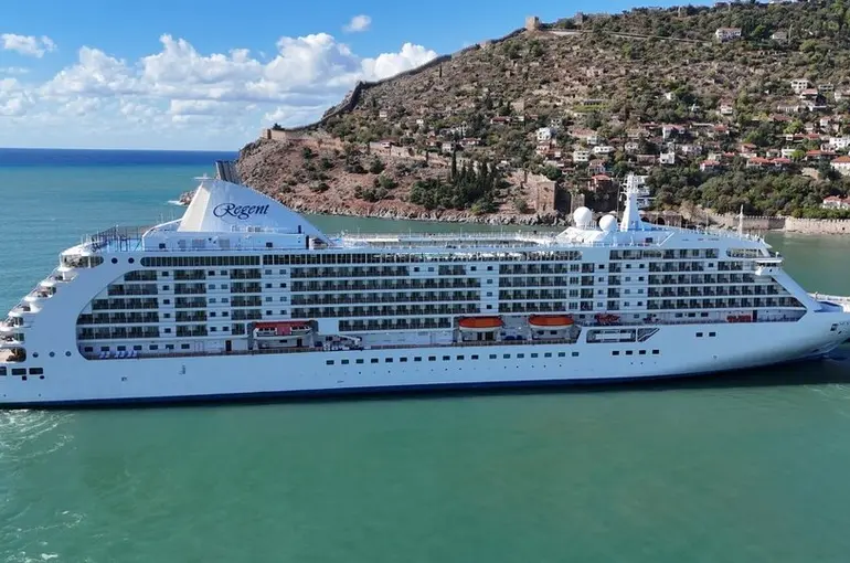 Lüks kruvaziyer 2 sene sonra tekrar Alanya’da
