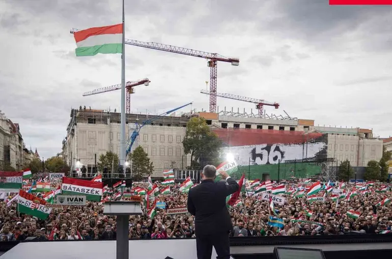 Macaristan Başbakanı Orban: "Brüksel, ABD Başkanının barış misyonuna engel olmasaydı savaş çoktan bitmiş olurdu"
