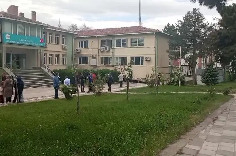 Malatya Valiliği deprem sonrası son durumu açıkladı
