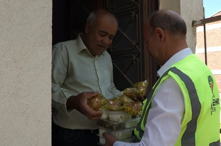 Malatya’da ihtiyaç sahiplerine yemek desteği
