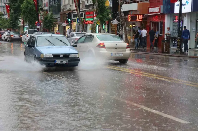 Malatya’nın güney kesimleri için kuvvetli yağış uyarısı
