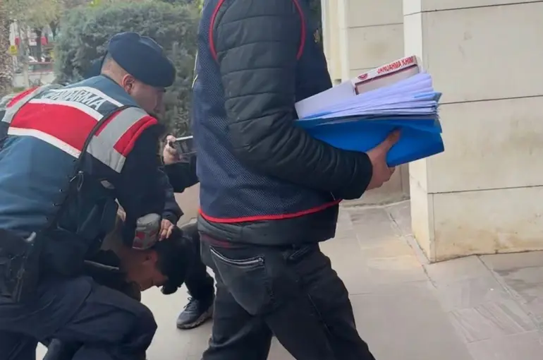Manisa’da 4 aile ferdini öldüren şüpheli tutuklandı

