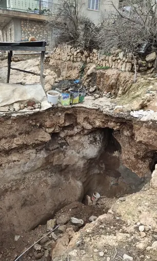Mardin’de yağışların ardından toprak çökmesi meydana geldi
