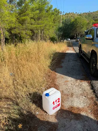 Marmaris’te kritik noktalara ilk müdahale için su bidonu
