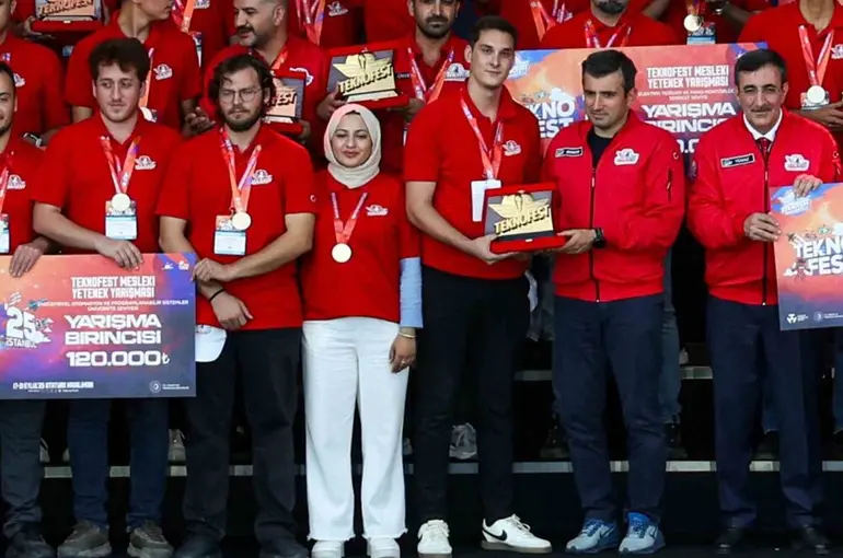 MCBÜ takımlarından TEKNOFEST’te çifte başarı

