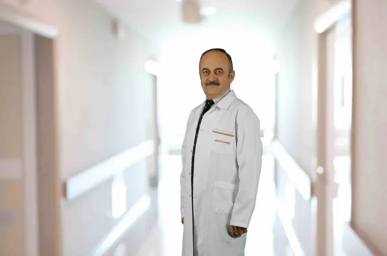 "Meme kanserinde cerrahi tedavi tümörün özelliklerine göre planlanıyor"
