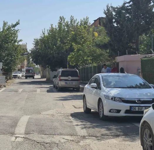 Merdivenlerden düşen öğrenci yaralandı
