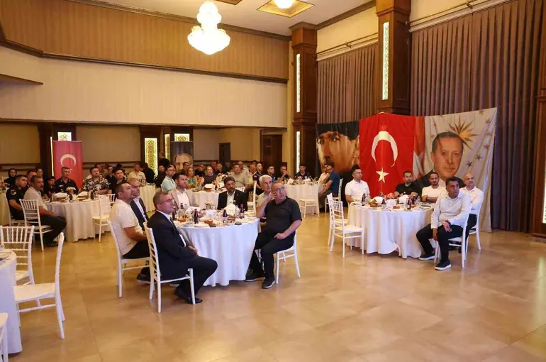 Mersin Akdeniz’de zabıta teşkilatının kuruluş yıl dönümü kutlandı
