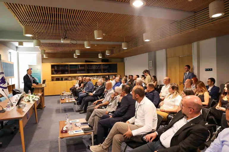 Mersin’de, mavi ekonominin geleceği için masaya yatırıldı
