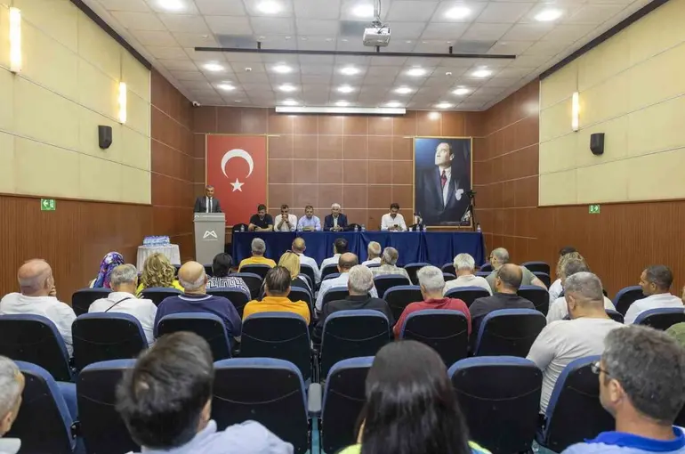 Mersin’de muhtarlarla istişare toplantısı düzenlendi
