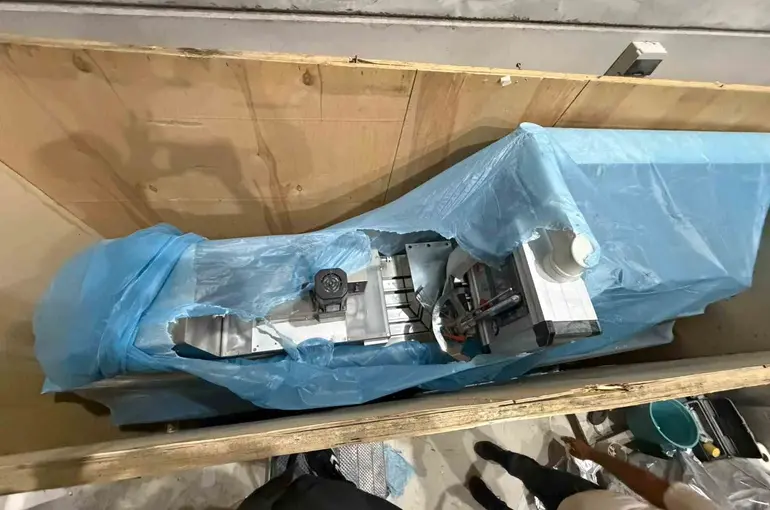 Mersin’de plastik ambalaj dükkanında uyuşturucu imalathanesi ortaya çıkarıldı: 100 bin sentetik ecza hap ele geçirildi
