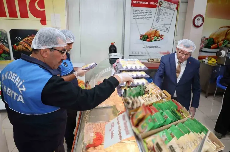 Mersin’de yemek imalatı yapan işletmeler denetlendi
