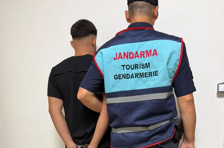Mersin’deki uyuşturucu operasyonlarında 16 şüpheli tutuklandı
