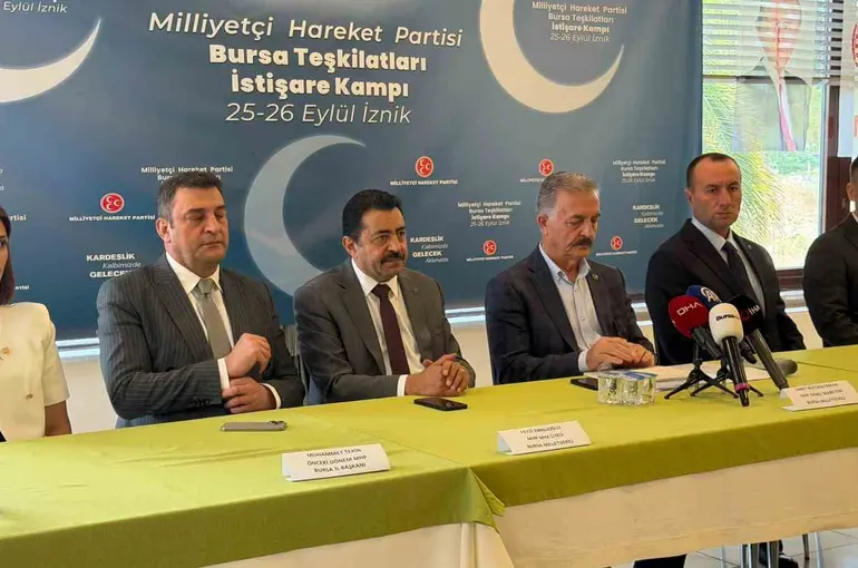 MHP Bursa teşkilatları İznik’te kampa girdi
