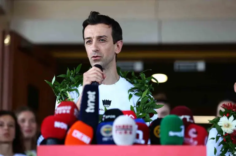 Milletler Ligi şampiyonu A Milli Kadın Voleybol Takımı, Türkiye’ye döndü
