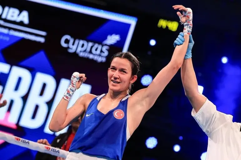 Milli boksör Hatice Akbaş, Avrupa Şampiyonu oldu
